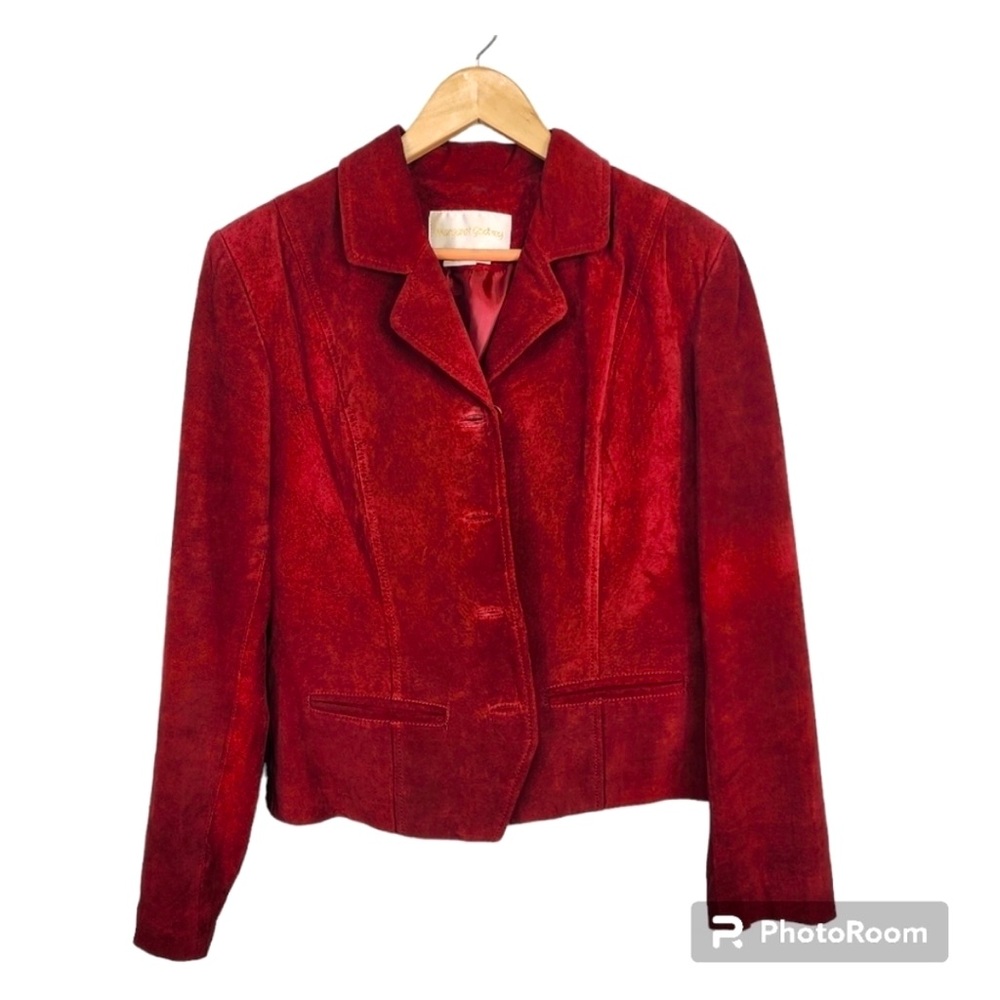 🌹Margaret Godfrey Ruby Red (not pink) Suede Leather Blazer Jacket
Size 8
